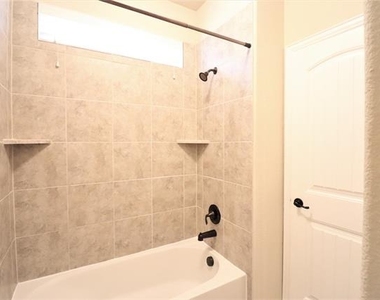 5070 Kerstyn Drive - Photo Thumbnail 31