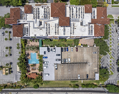 616 Clearwater Park Road - Photo Thumbnail 12