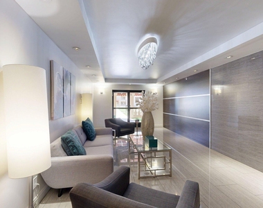 7950 E Camelback Road - Photo Thumbnail 18