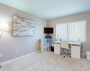 7950 E Camelback Road - Photo Thumbnail 13