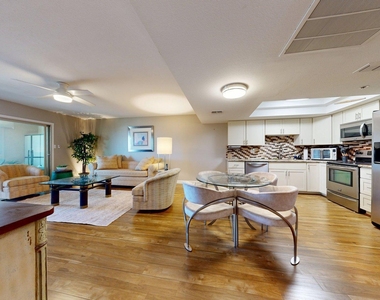 7950 E Camelback Road - Photo Thumbnail 1