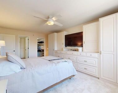 7950 E Camelback Road - Photo Thumbnail 6