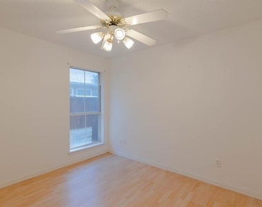 9321 Western Trail - Photo Thumbnail 17