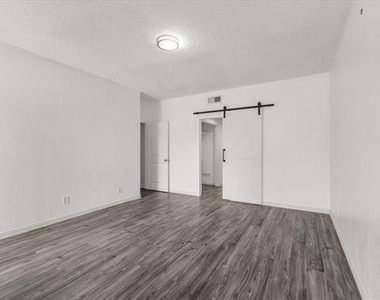 5315 Colony Hill Road - Photo Thumbnail 16