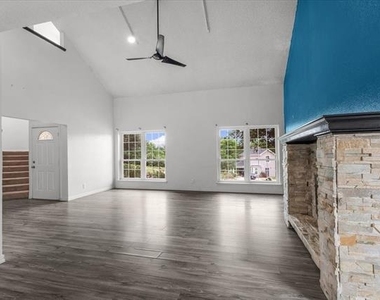 5315 Colony Hill Road - Photo Thumbnail 9