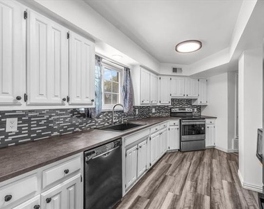 5315 Colony Hill Road - Photo Thumbnail 14
