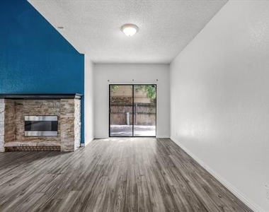 5315 Colony Hill Road - Photo Thumbnail 11