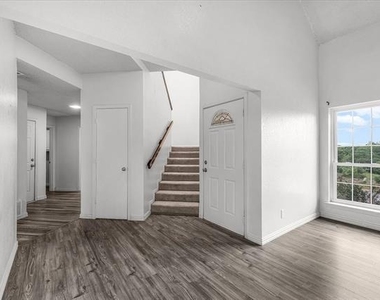 5315 Colony Hill Road - Photo Thumbnail 6