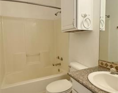 211 Anchor Lane - Photo Thumbnail 8