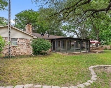 105 Wisteria Court - Photo Thumbnail 23