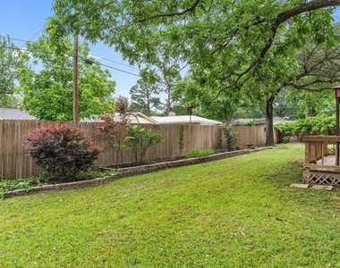 105 Wisteria Court - Photo Thumbnail 26