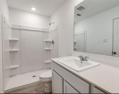 6310 Sandpiper Lane - Photo Thumbnail 14