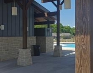 6310 Sandpiper Lane - Photo Thumbnail 12