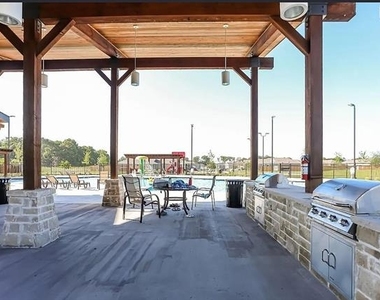 6310 Sandpiper Lane - Photo Thumbnail 18