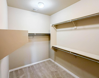4700 S Fulton Ranch Boulevard - Photo Thumbnail 16