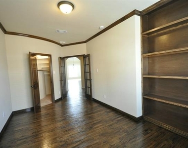 600 Falcon Drive - Photo Thumbnail 9