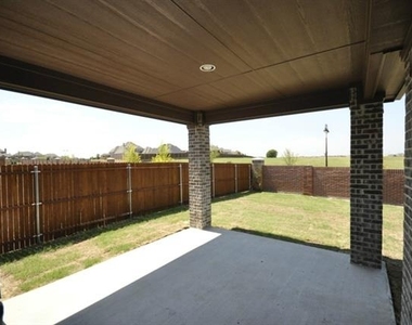 600 Falcon Drive - Photo Thumbnail 23