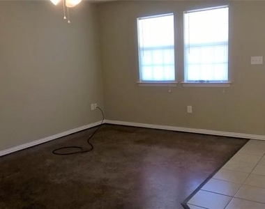 1305 Edison Avenue - Photo Thumbnail 2