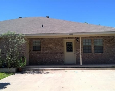 1305 Edison Avenue - Photo Thumbnail 4