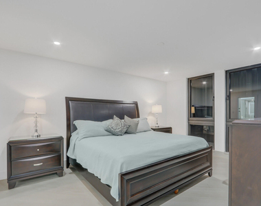 5380 N Ocean Drive - Photo Thumbnail 17