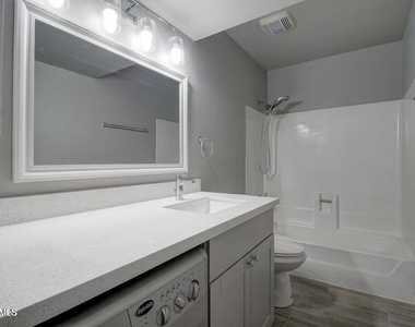 2220 W Dora Street - Photo Thumbnail 16