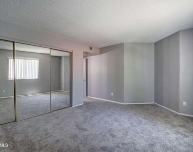 2220 W Dora Street - Photo Thumbnail 12