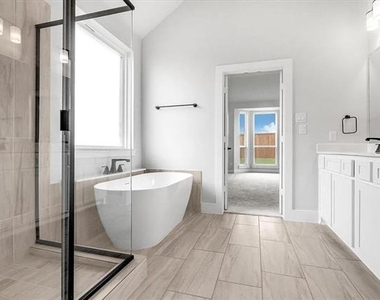 6246 Shasta Creek Road - Photo Thumbnail 14
