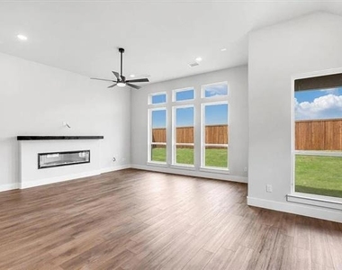 6246 Shasta Creek Road - Photo Thumbnail 5
