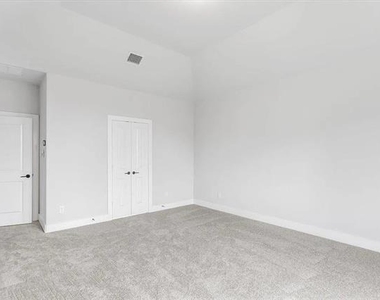 6246 Shasta Creek Road - Photo Thumbnail 11