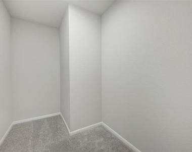 13121 Limestone Street - Photo Thumbnail 10