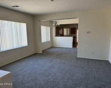 9401 W Berkeley Road - Photo Thumbnail 8