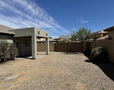 9401 W Berkeley Road - Photo Thumbnail 24