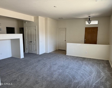 9401 W Berkeley Road - Photo Thumbnail 9
