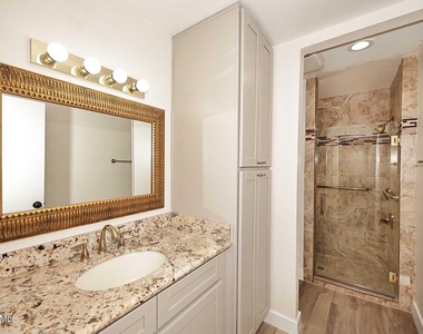 4111 N 87th Place - Photo Thumbnail 23
