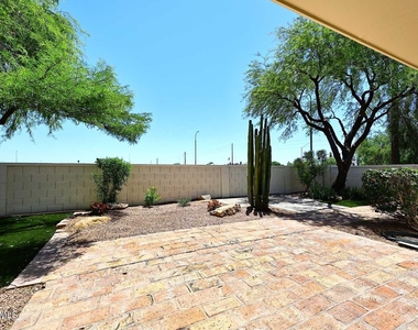 4111 N 87th Place - Photo Thumbnail 40
