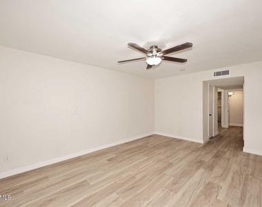 4111 N 87th Place - Photo Thumbnail 21