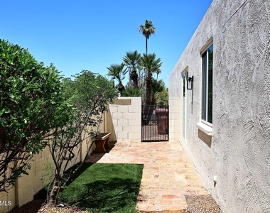 4111 N 87th Place - Photo Thumbnail 44