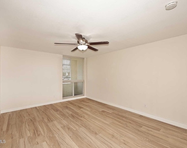 4111 N 87th Place - Photo Thumbnail 20