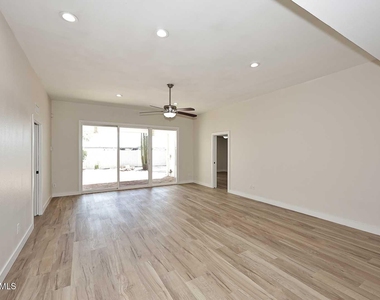 4111 N 87th Place - Photo Thumbnail 8