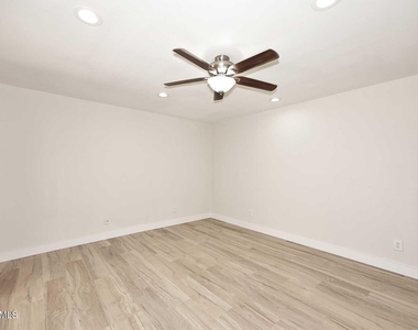 4111 N 87th Place - Photo Thumbnail 30
