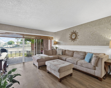 5617 Nw 16th Street - Photo Thumbnail 3