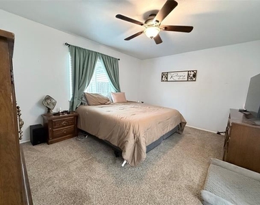 5229 Goodman Drive - Photo Thumbnail 4