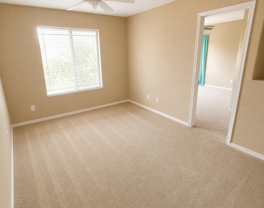 9923 E Forge Avenue - Photo Thumbnail 9