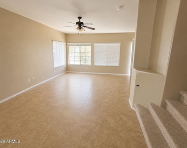 9923 E Forge Avenue - Photo Thumbnail 5