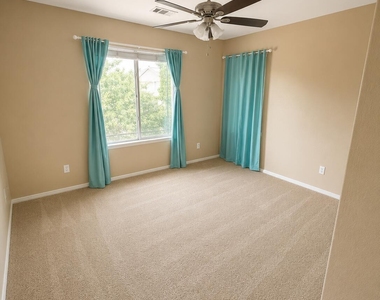 9923 E Forge Avenue - Photo Thumbnail 10