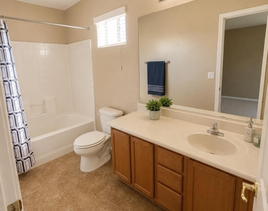 9923 E Forge Avenue - Photo Thumbnail 8