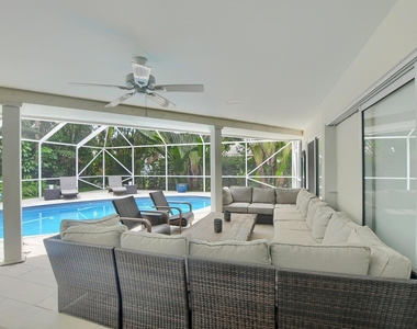 880 Hickory Terrace - Photo Thumbnail 30