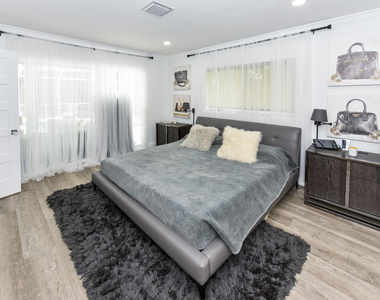 880 Hickory Terrace - Photo Thumbnail 16