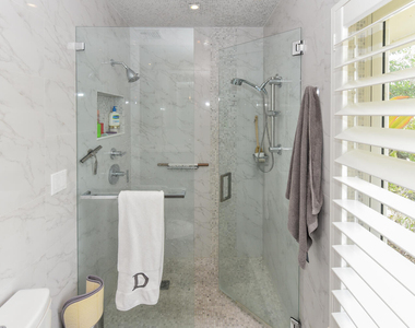 880 Hickory Terrace - Photo Thumbnail 20