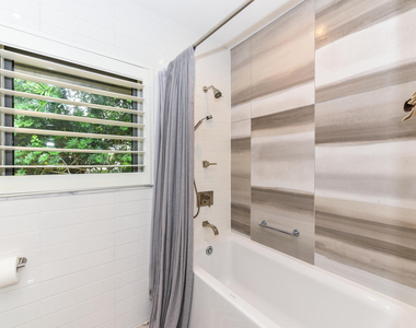 880 Hickory Terrace - Photo Thumbnail 23